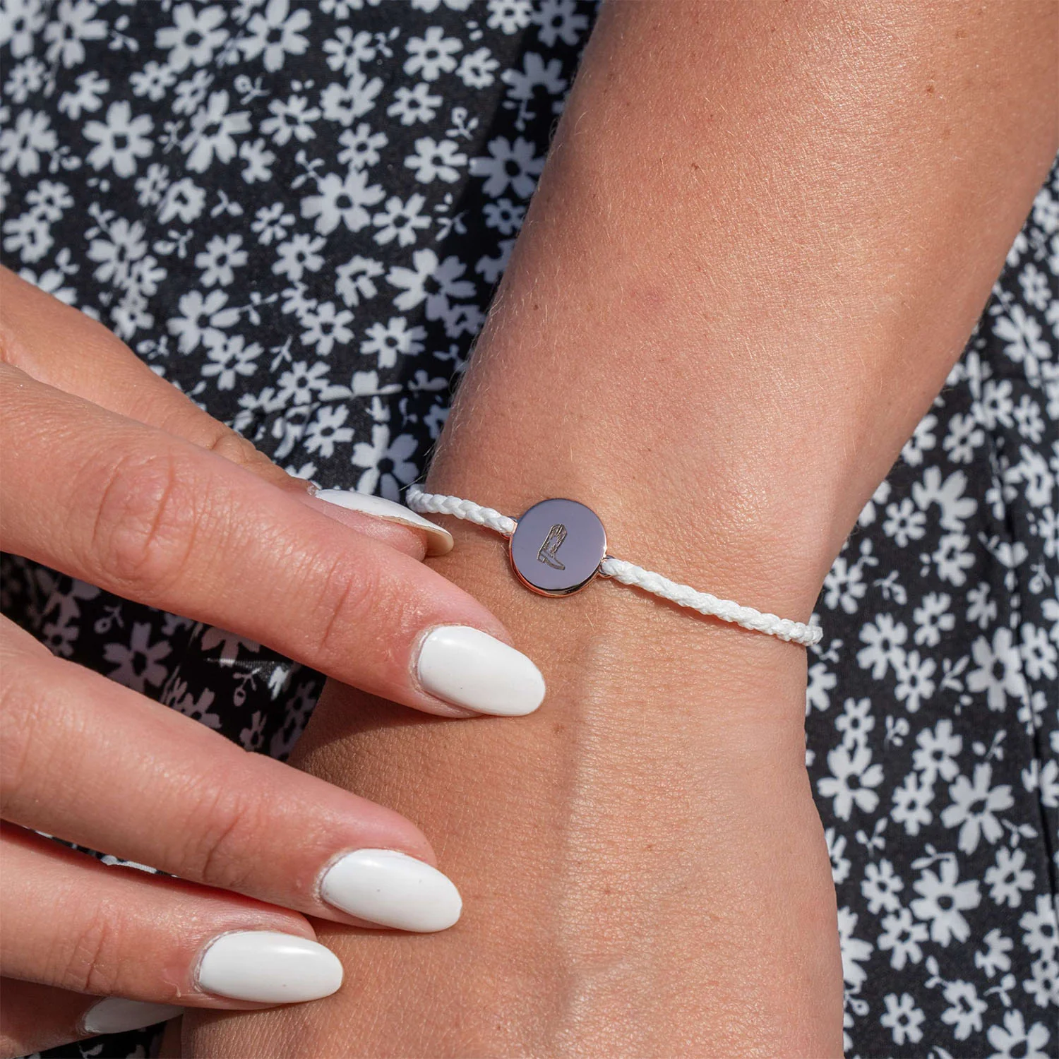 Engravable Circle Bracelet - Image 10