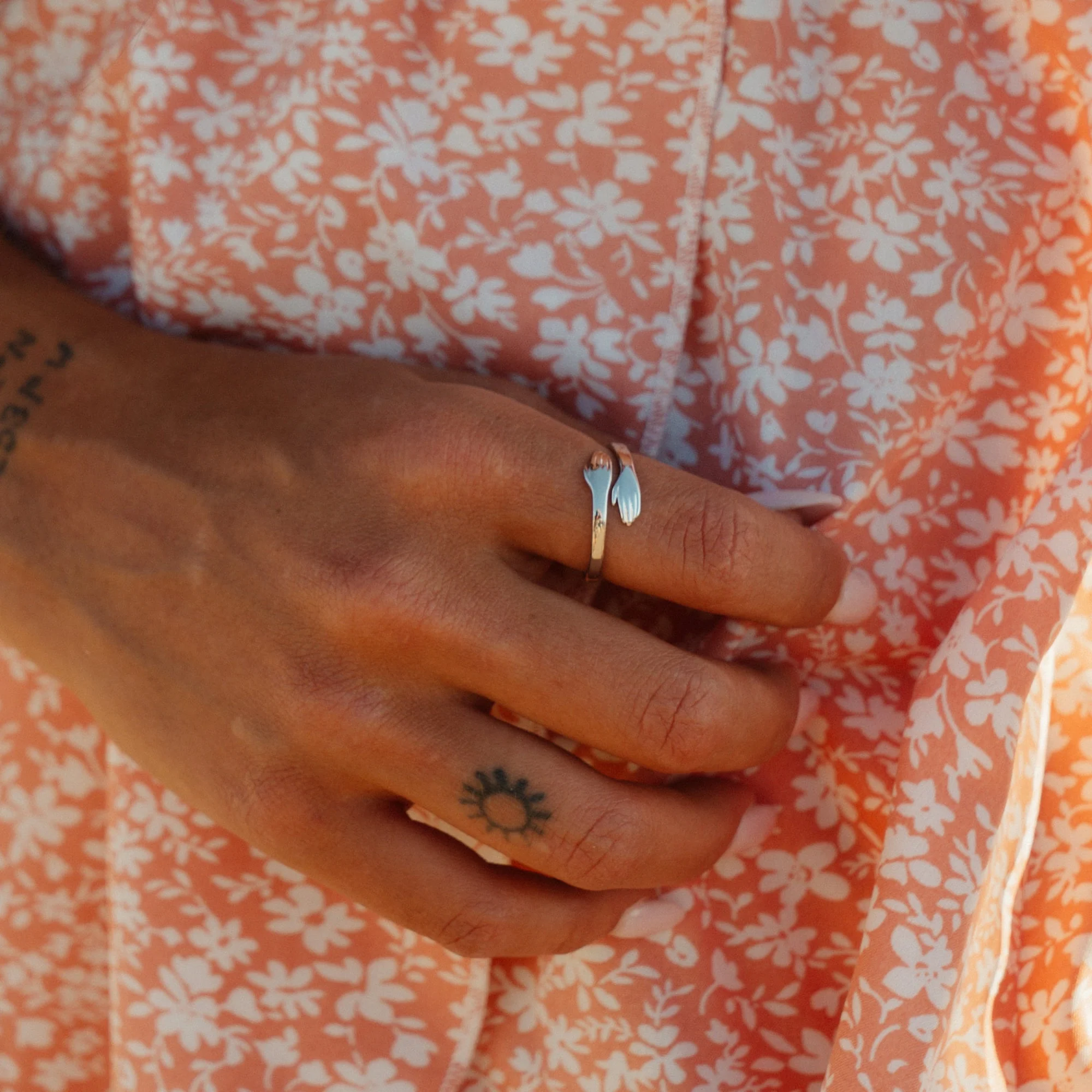 Hug Wrap Ring - Image 2