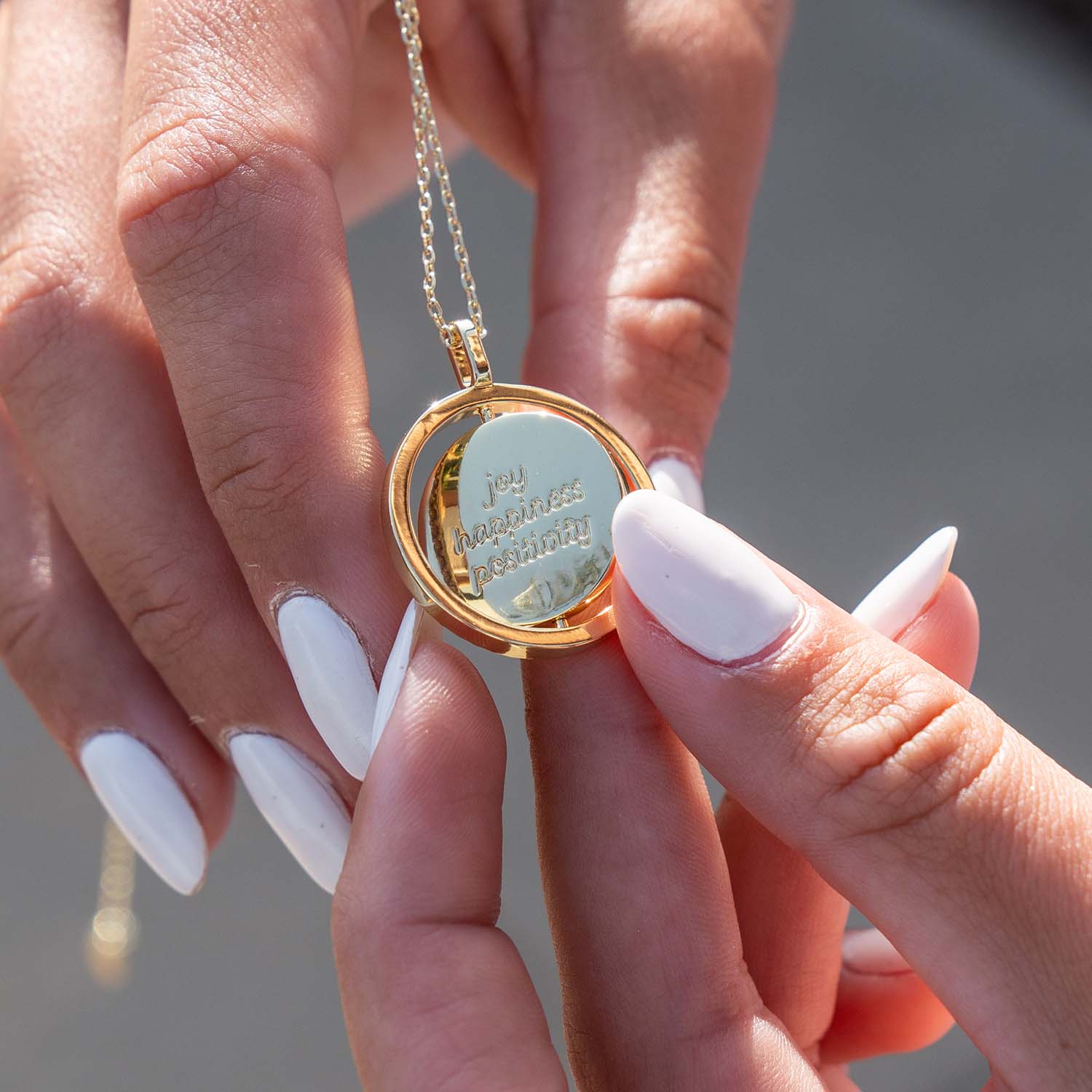 Meaningful Colors Spin Necklace - Image 9