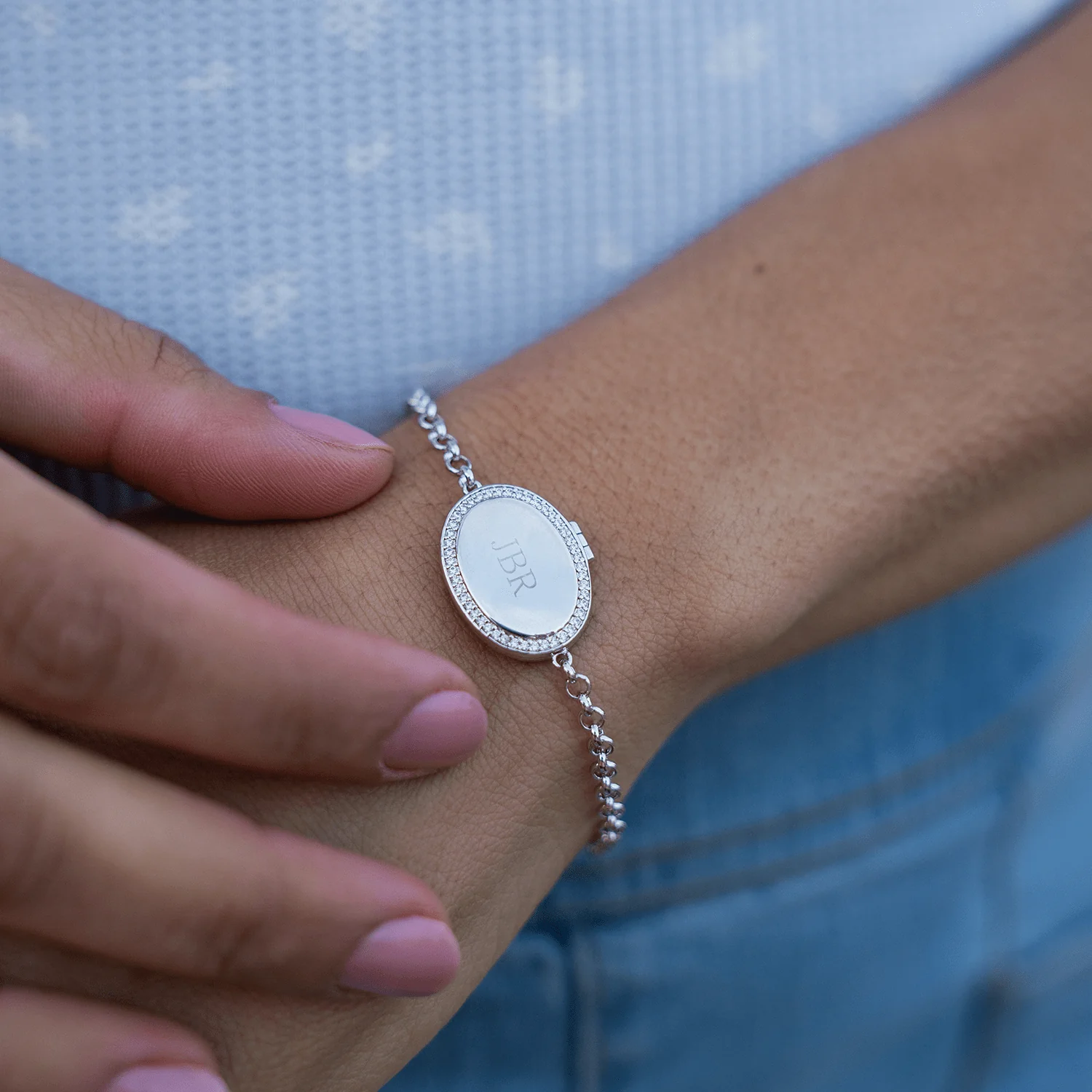 Personalized Oval Locket Bracelet - Image 5